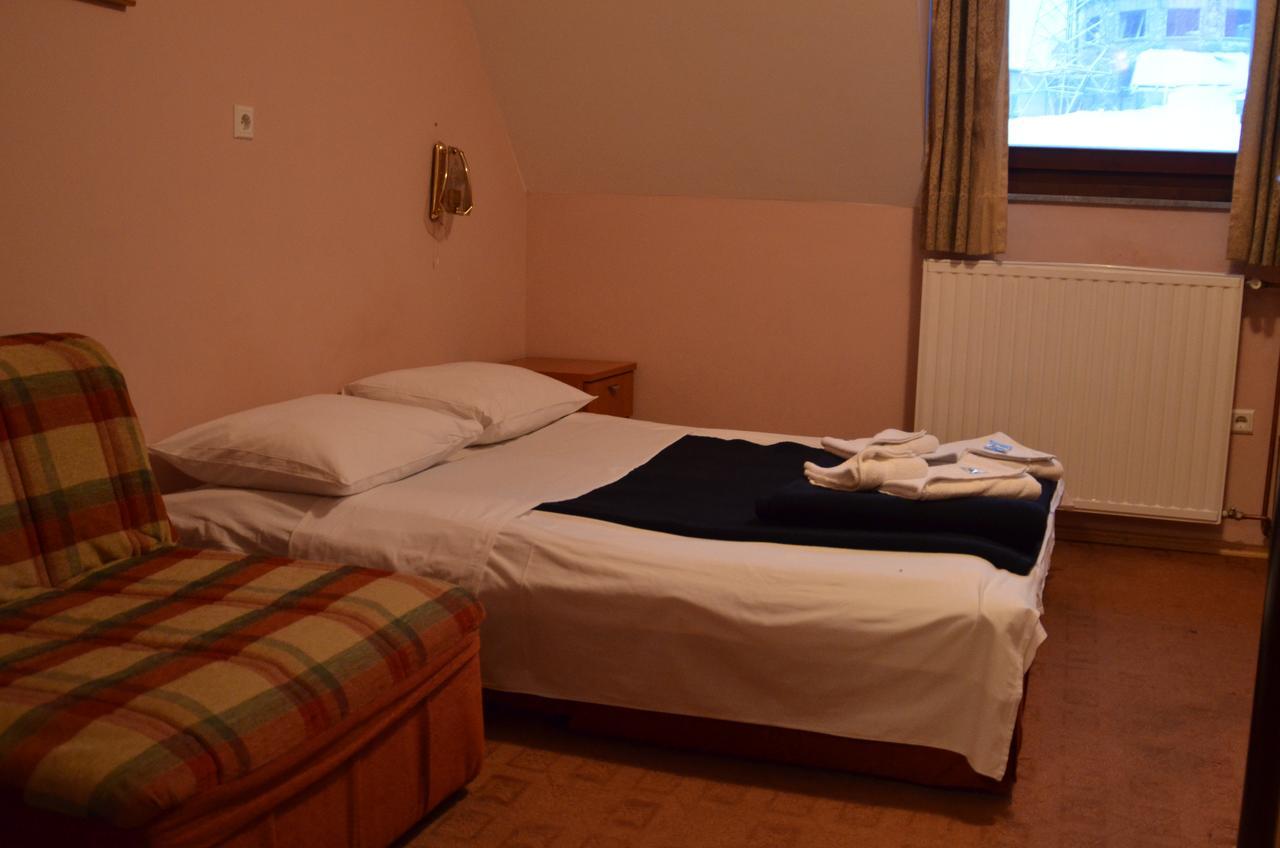 Hotel Dva Javora Яхорина Экстерьер фото